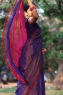 Buttons on pallu of saree looking beautiful