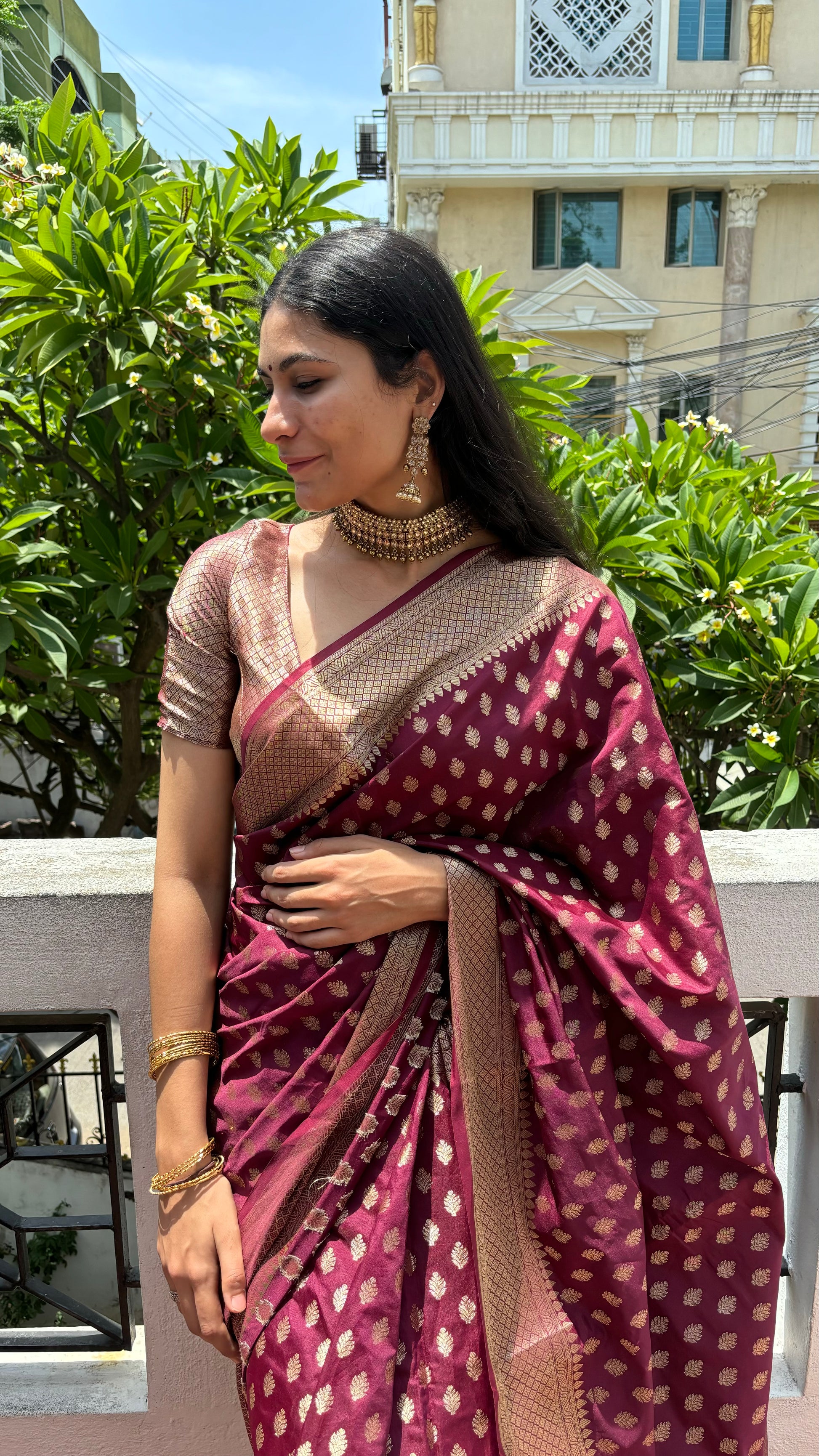 Maroon Semi Organza Banarasi Saree5