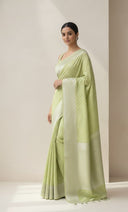 Pallu detail of Harit Aabha banarasi semi katan silk saree showcasing elegant banarasi weave