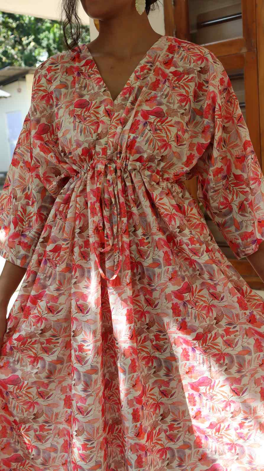 Adjustable waist tie on peach floral rayon dress